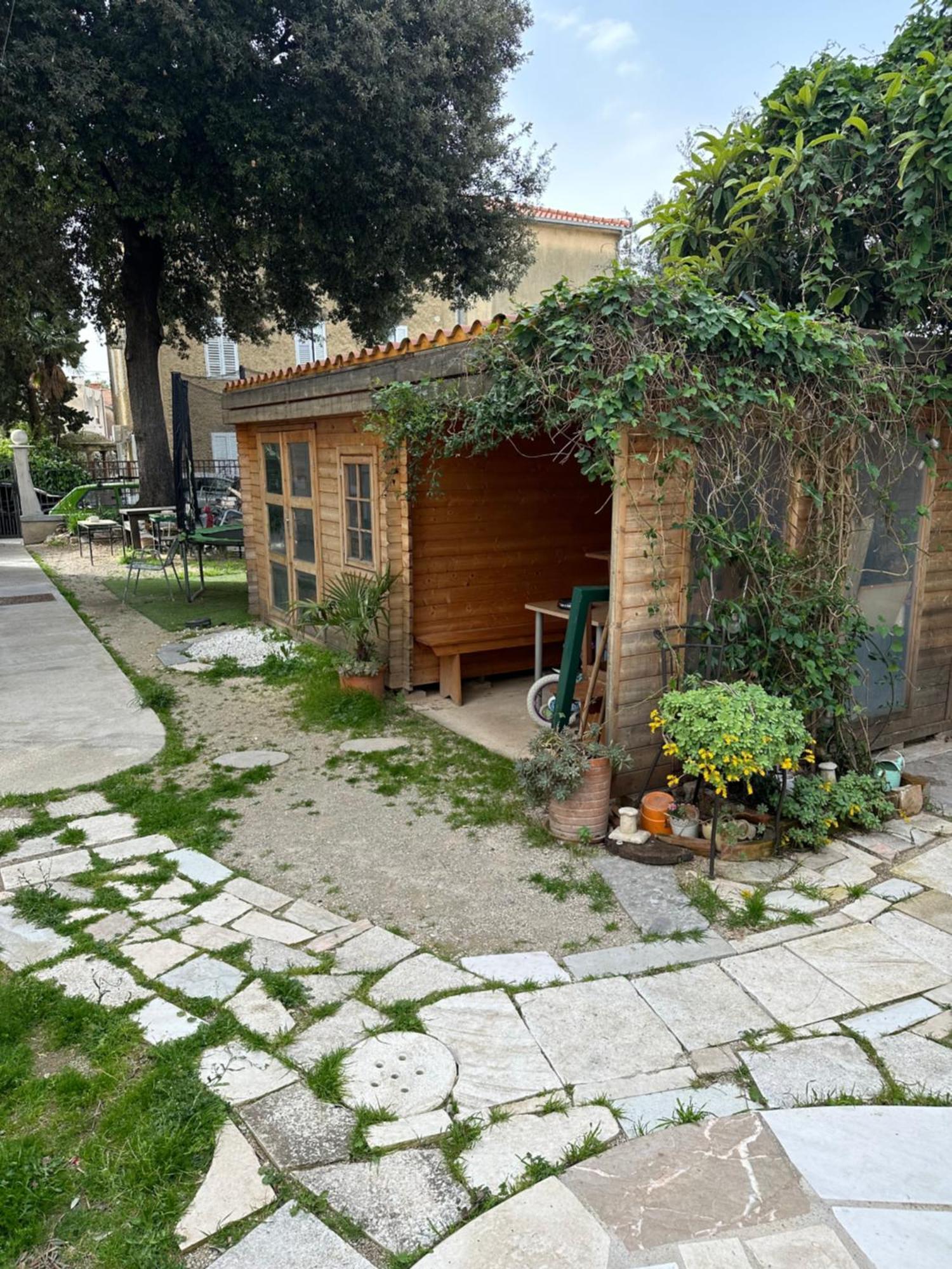Split Industrial Design Rooms מראה חיצוני תמונה