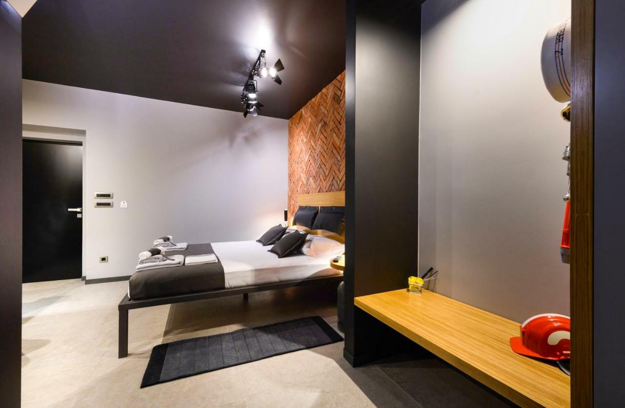 Split Industrial Design Rooms מראה חיצוני תמונה