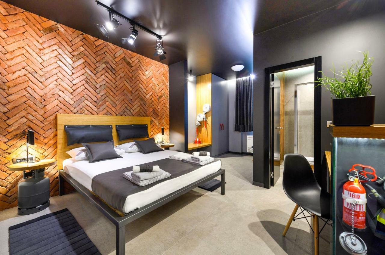 Split Industrial Design Rooms מראה חיצוני תמונה